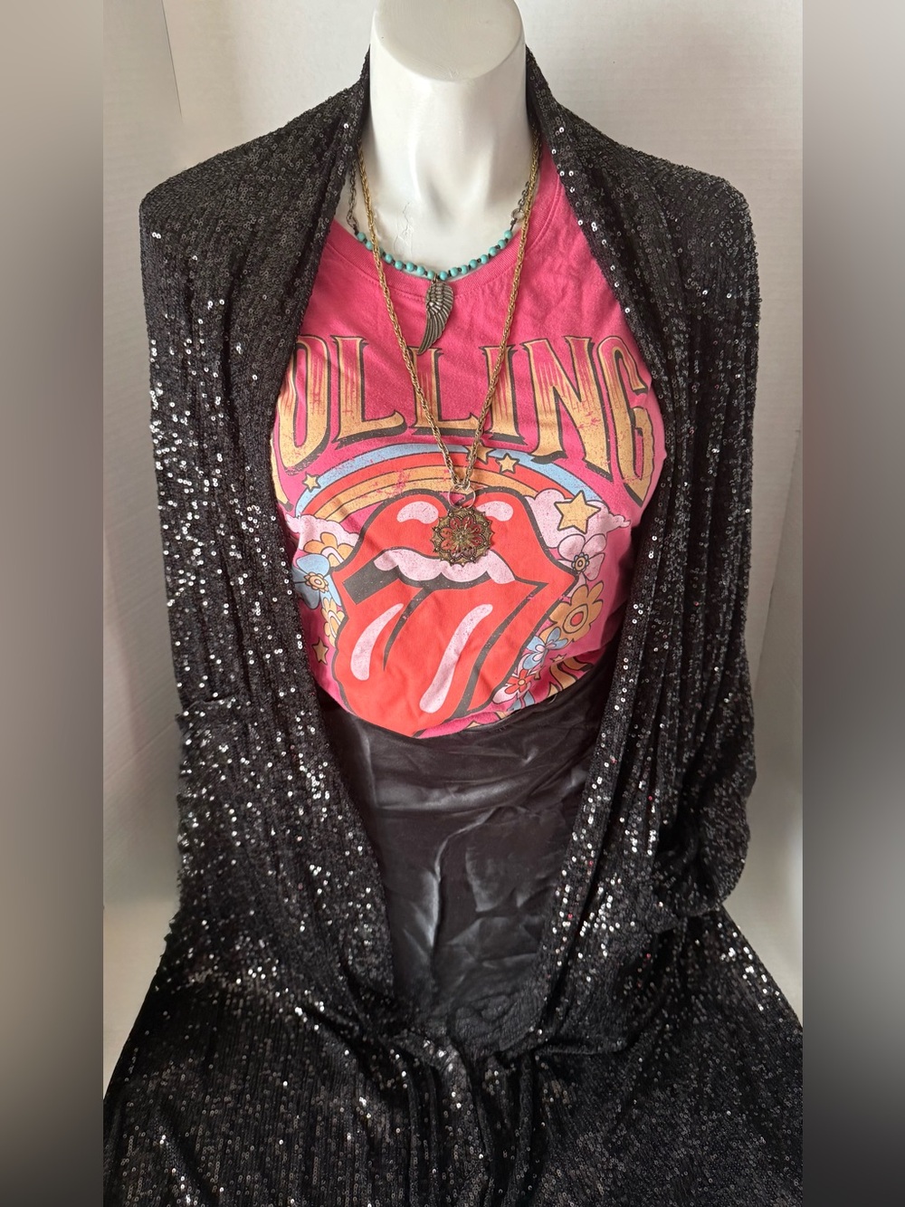 Steve Madden x BB
Dakota collaboration Sequined Duster